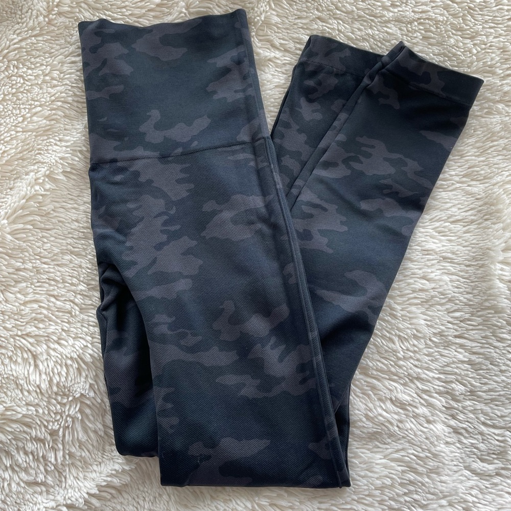 Spanx Seamless Camo Leggings Size L